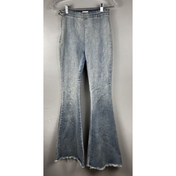 POL Denim - Pol Boho Flare Jeans Size Small Light Wash Size Zip Stretch